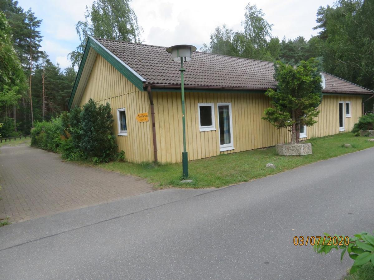 Gruppenbungalow-Waldhaus-Am Ferienpark มิโรว์ ภายนอก รูปภาพ